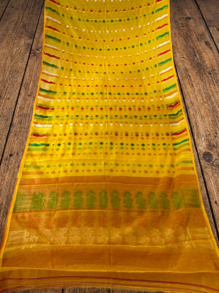 Suranjali Bengal Jamdani Saree (Yellow Red)