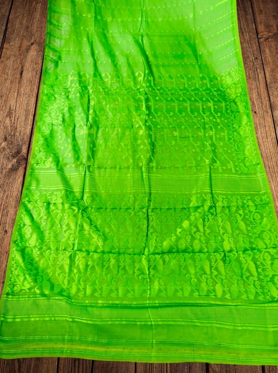 Shatarupa Bengal Jamdani Saree (Lime Green)