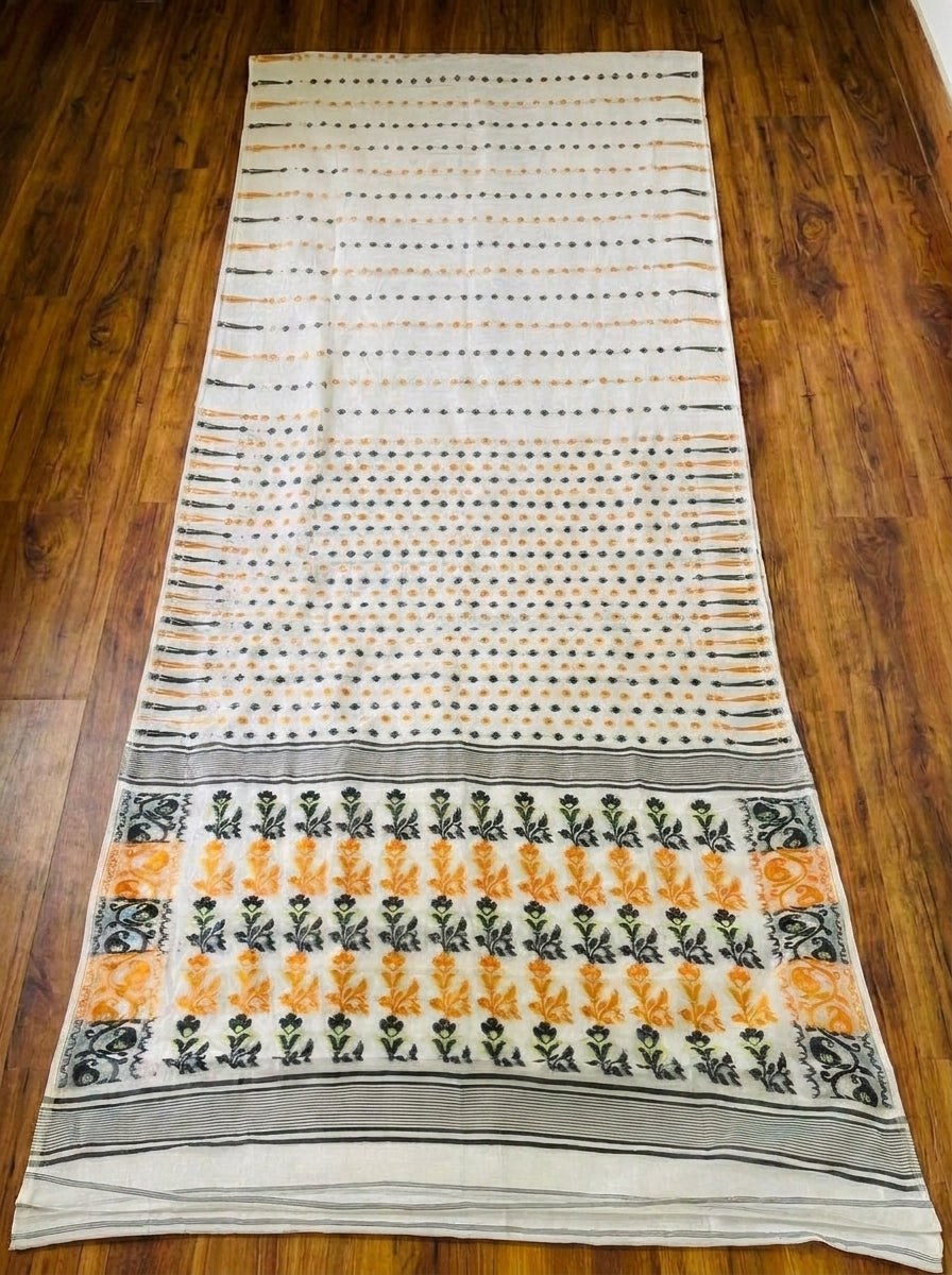 Moner Alo-Bengal Jamdani Saree ( White and Black)