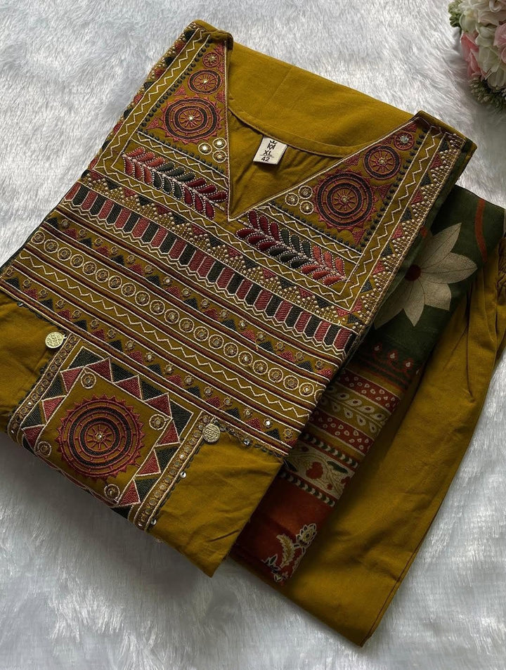 Twist And Turn Cotton Kurti Set