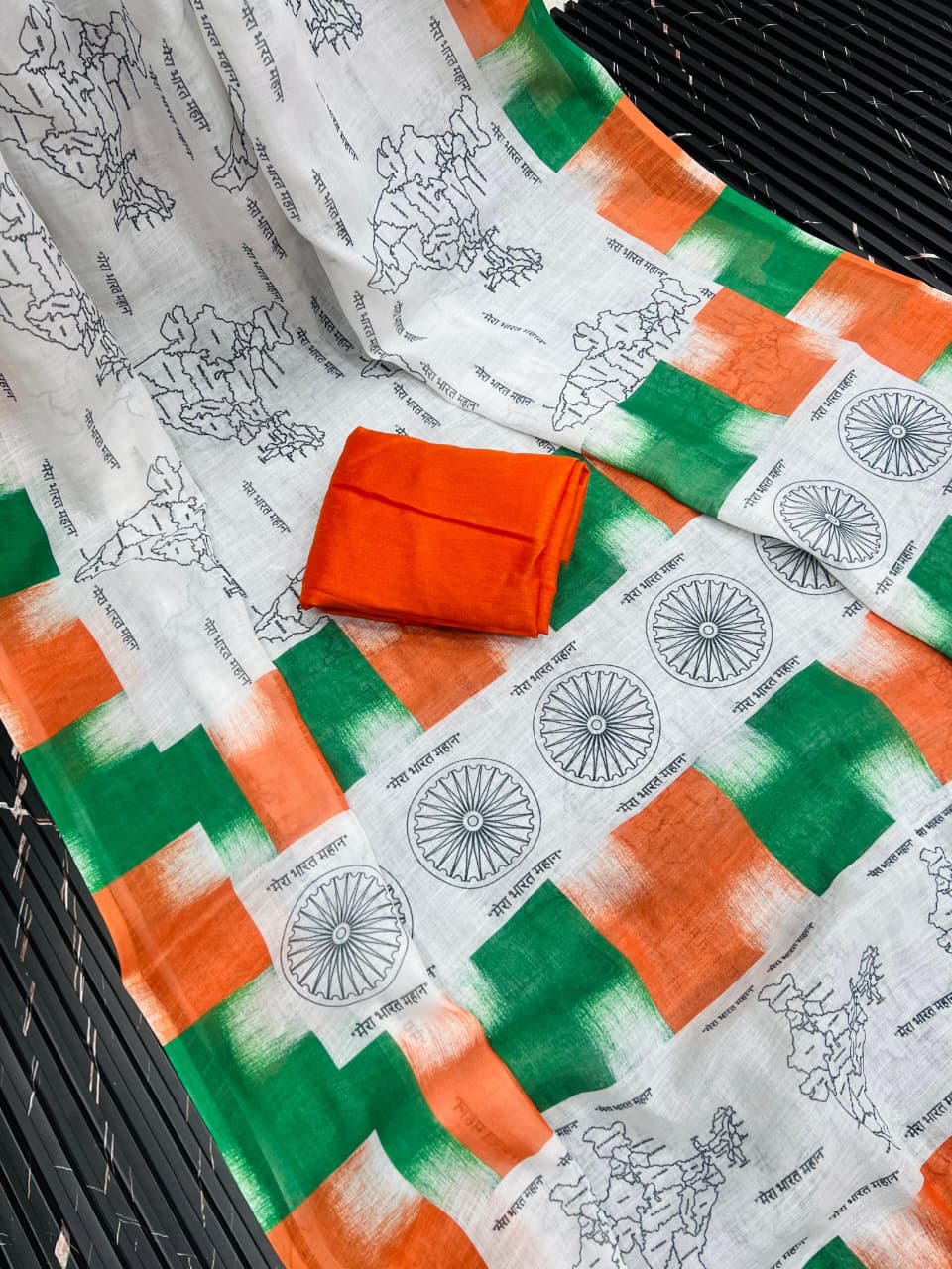 Tiranga Grace Semi Linen Saree (Independence Day Special)