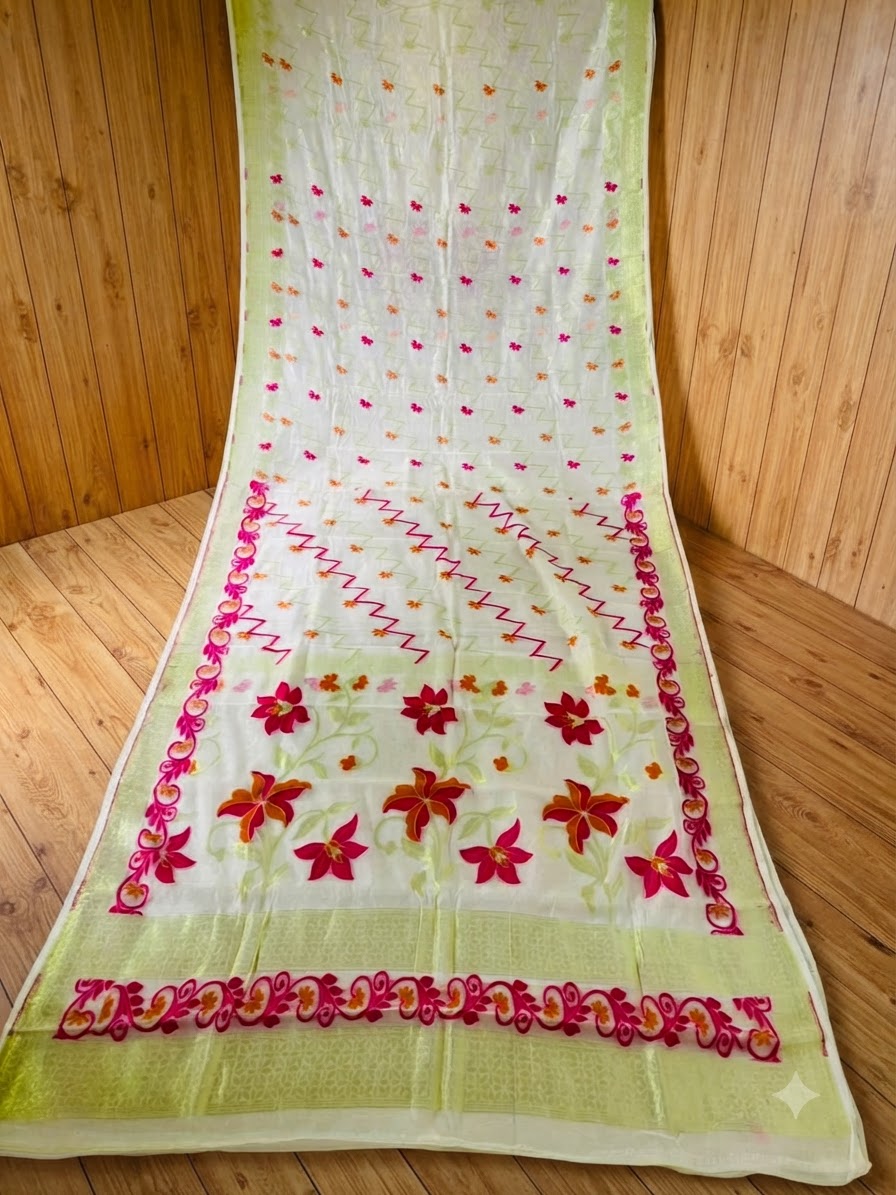 Paarijaat Dhakai Jamdani Saree
