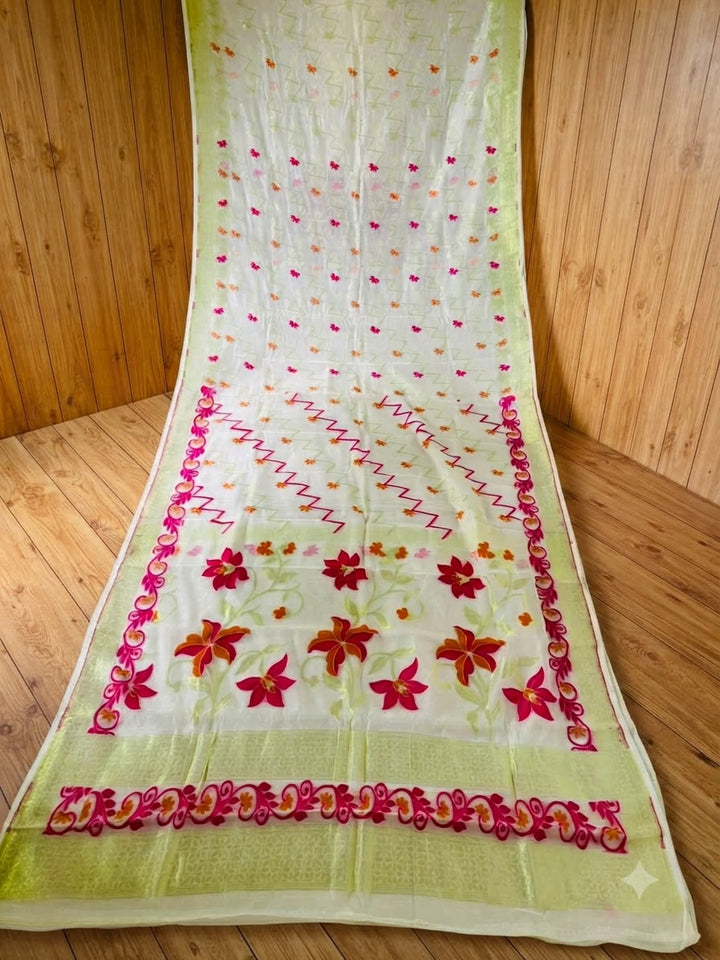Paarijaat Dhakai Jamdani Saree
