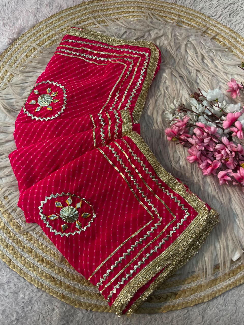 Mon Amaar Gulnaar Kaccha Gota Patti Saree