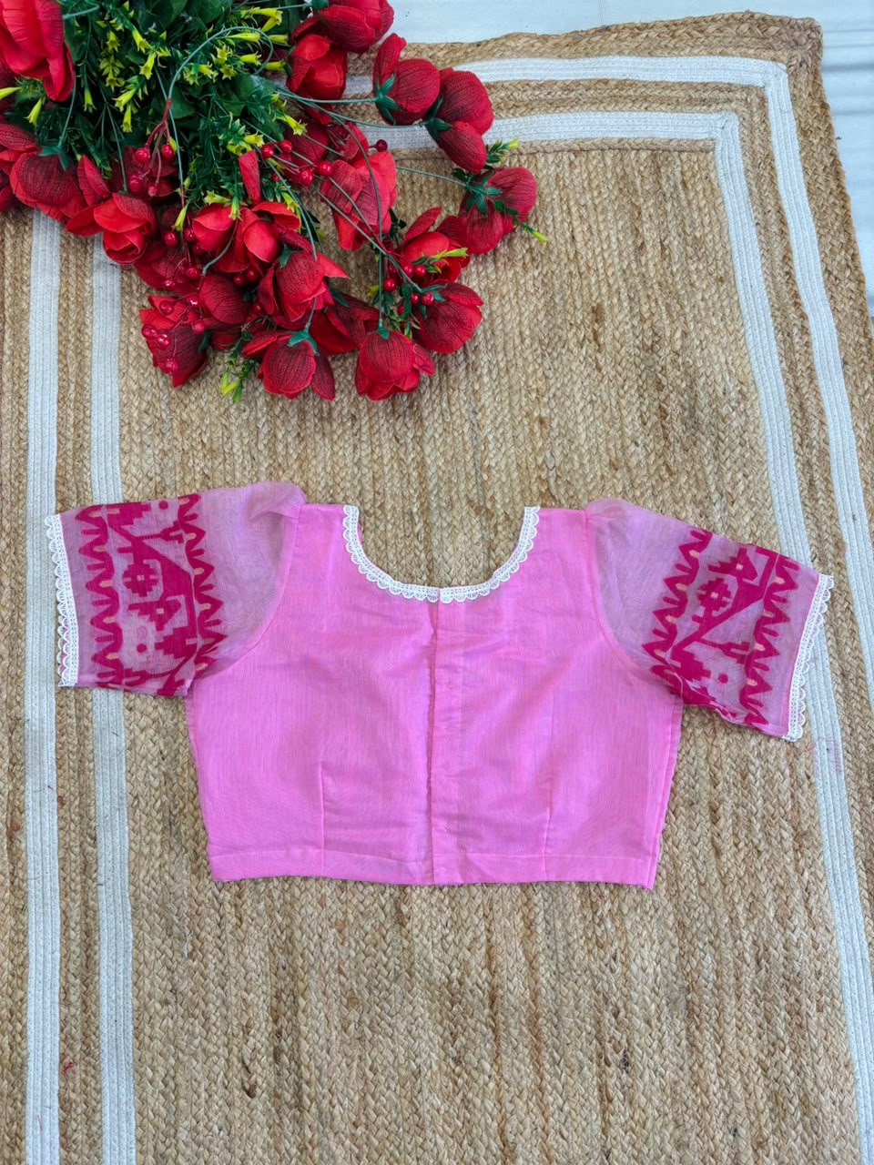 Golapi Golpo Bengal Jamdani Saree With Blouse (Combo)