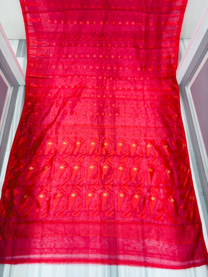 Moner Alo-Bengal Jamdani Saree (Bright Red)