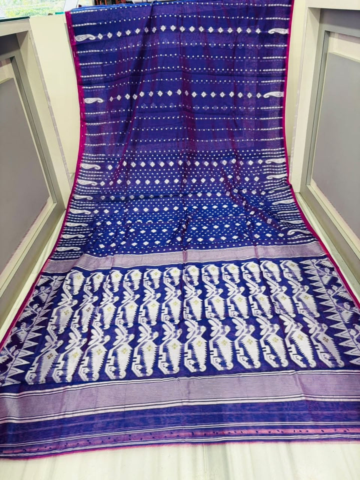 Moner Alo-Bengal Jamdani Saree (Purple, Pink Border)