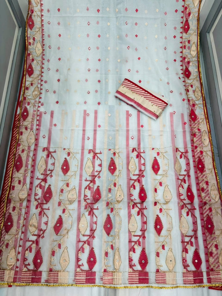 Ratneshwari Katdana Muslin Jamdani Saree