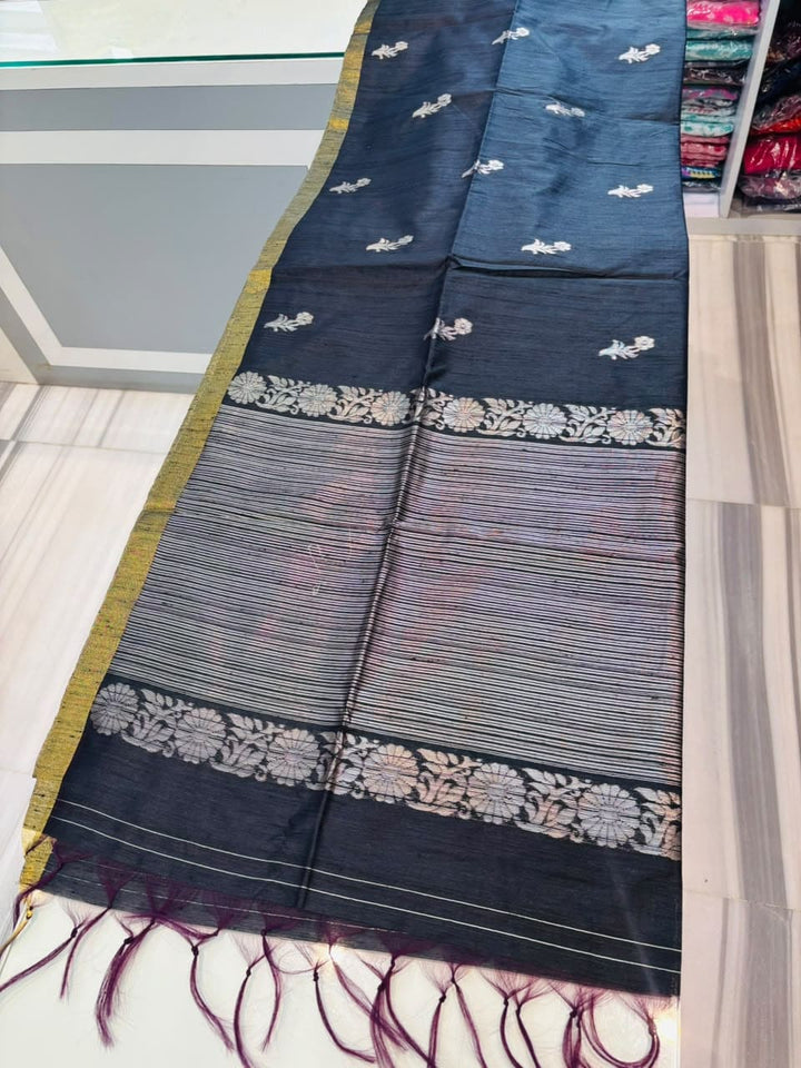 Old Meets New Vogue – Dupian Matka Semi Silk Saree (Dual-tone)