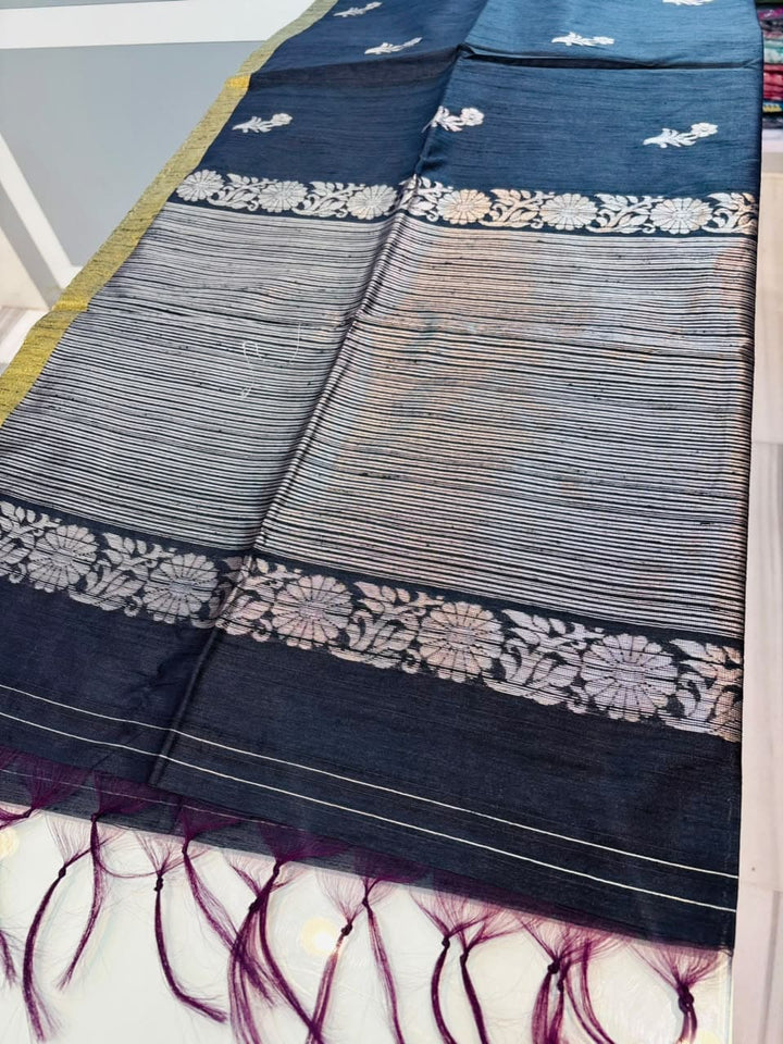 Old Meets New Vogue – Dupian Matka Semi Silk Saree (Dual-tone)