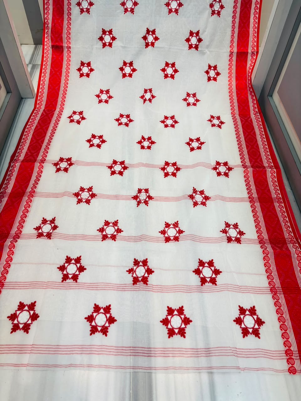 Ashtami Tangail Tant Cotton Saree (Snow flakes Embroidery)