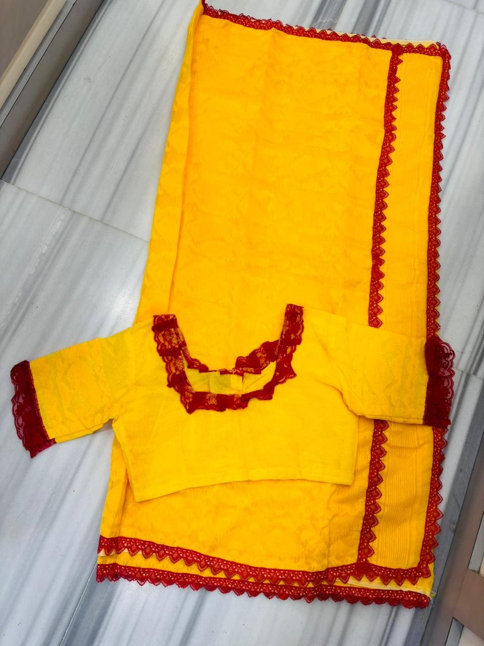 Aradhana Bengal Jamdani Saree with Blouse (Combo)