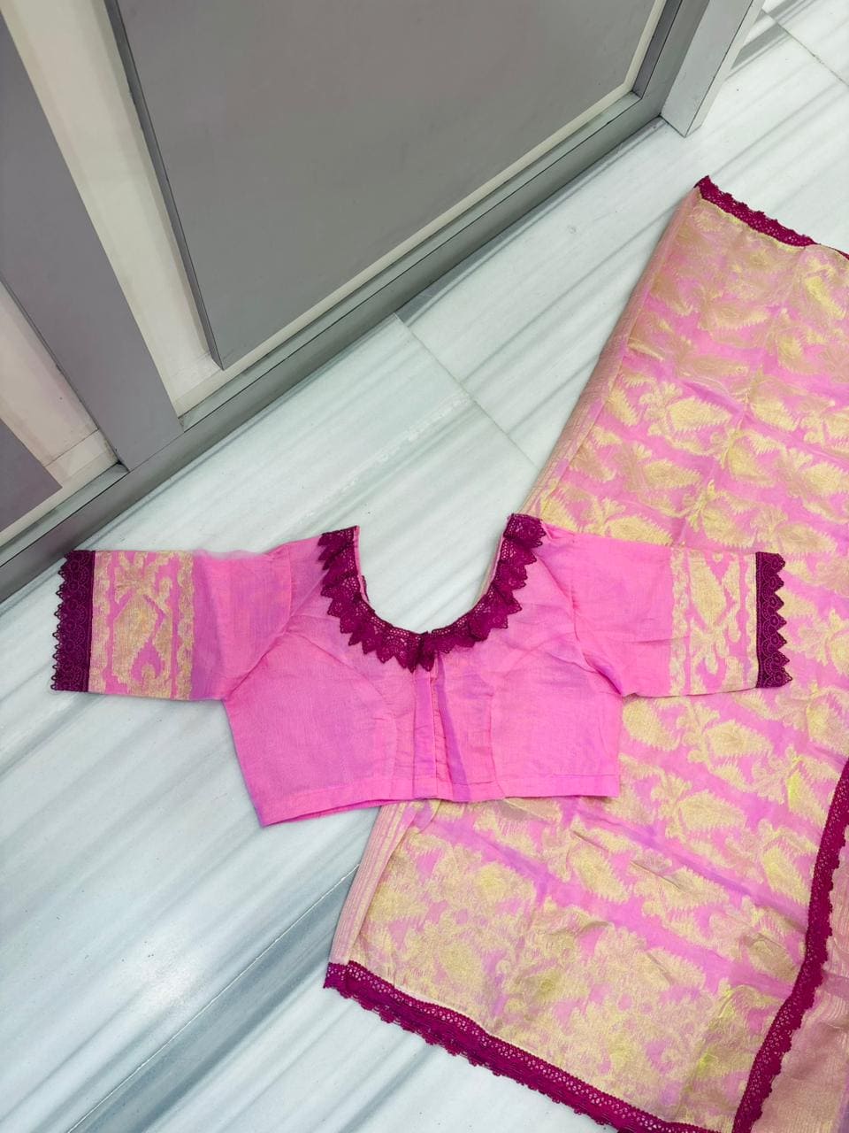 Aradhana Bengal Jamdani Saree with Blouse (Combo)