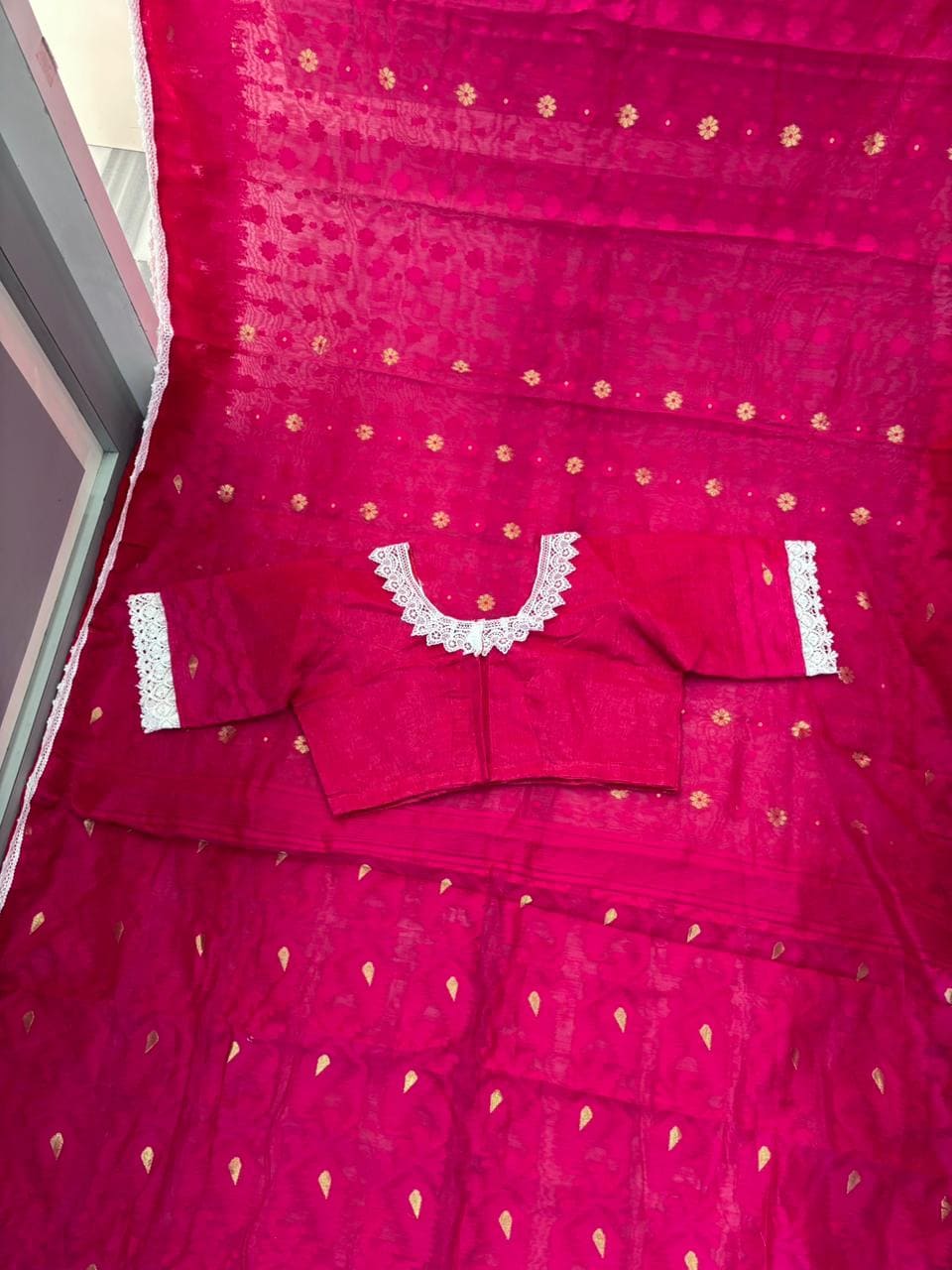 Aradhana Bengal Jamdani Saree with Blouse (Combo)