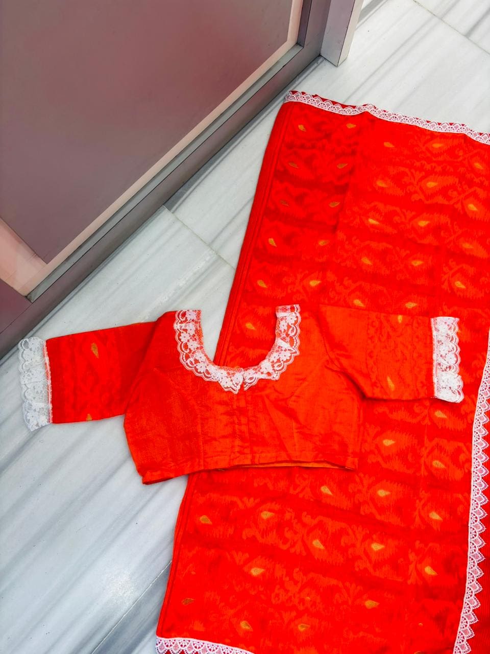 Aradhana Bengal Jamdani Saree with Blouse (Combo)