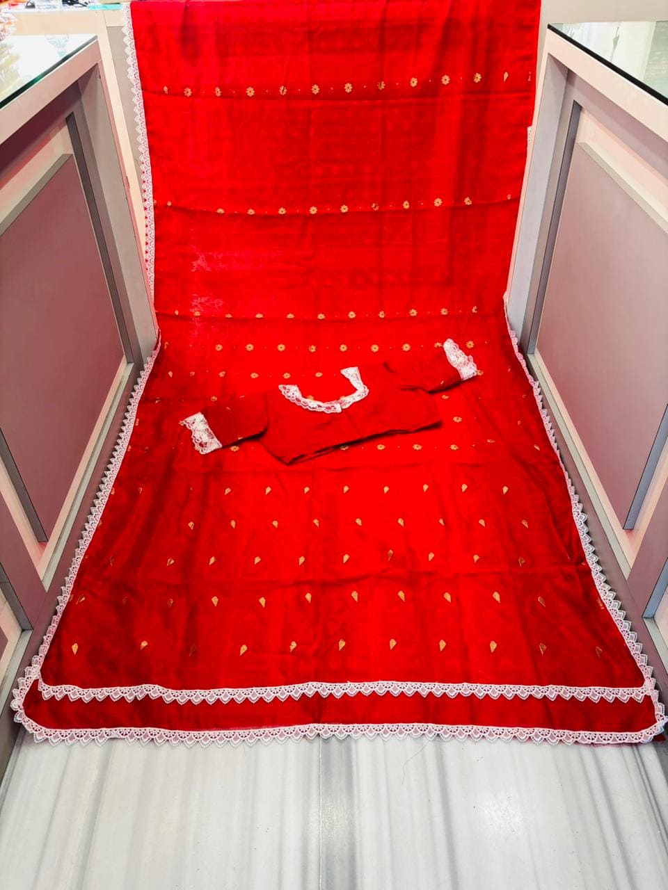 Aradhana Bengal Jamdani Saree with Blouse (Combo)