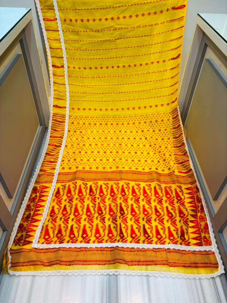 Binodini Bengal Jamdani Saree ( Red and Yellow )