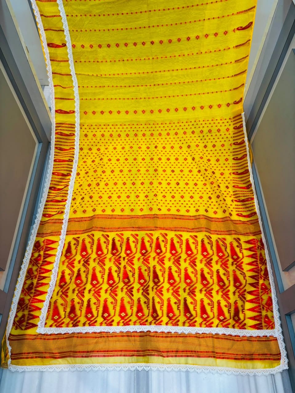 Binodini Bengal Jamdani Saree ( Red and Yellow )