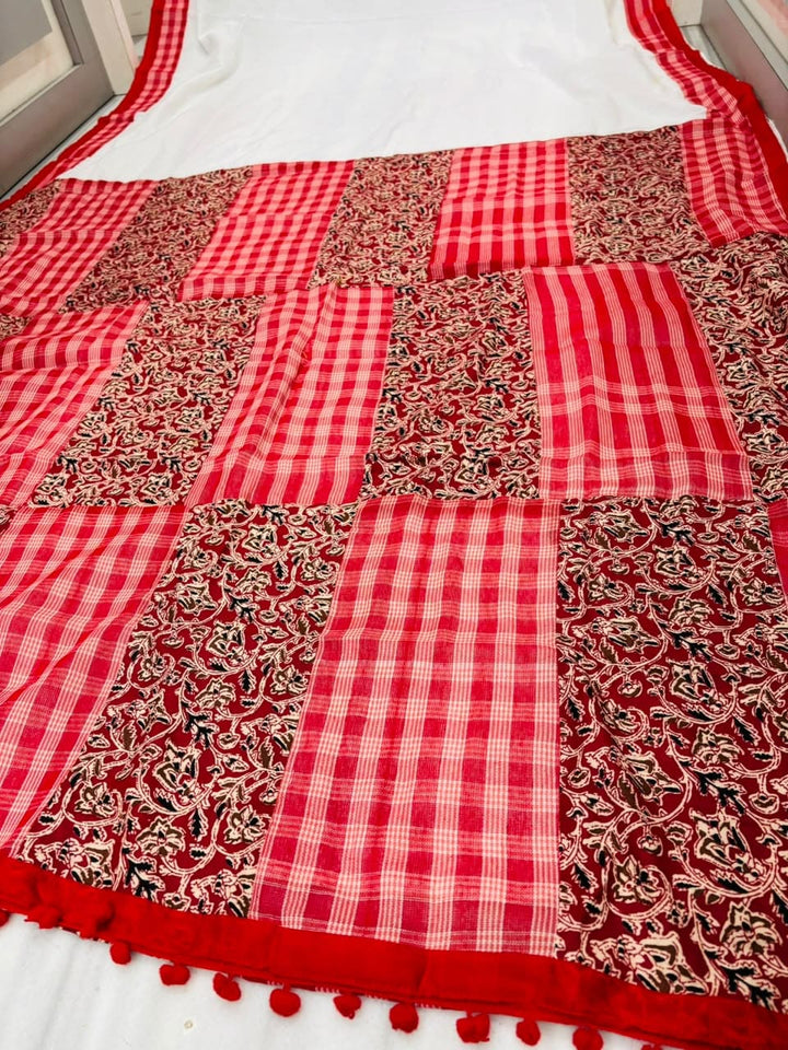 Aruneshi - Cotton Saree With  Gamcha Mismatched pallu