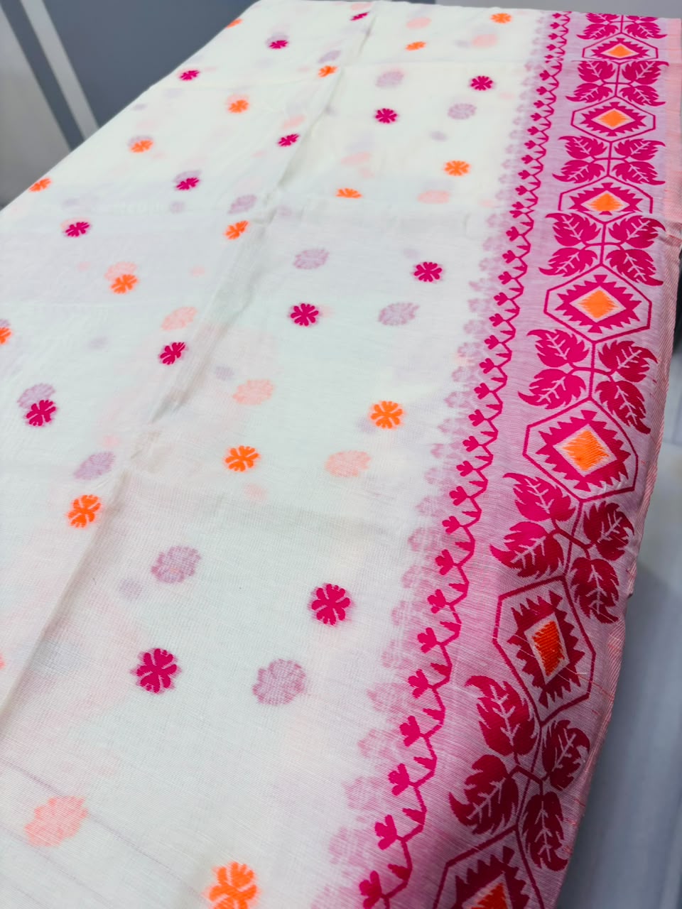 Rajmohini Exclusive Semi Tassar Jamdani Saree