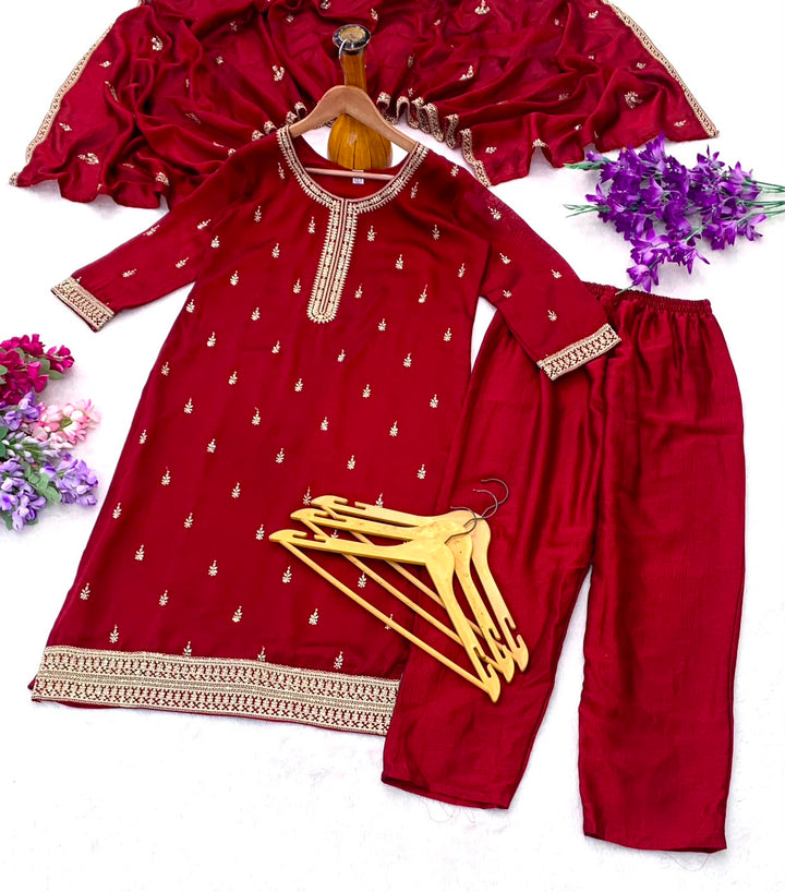 The Modern World Cotton Kurti Set