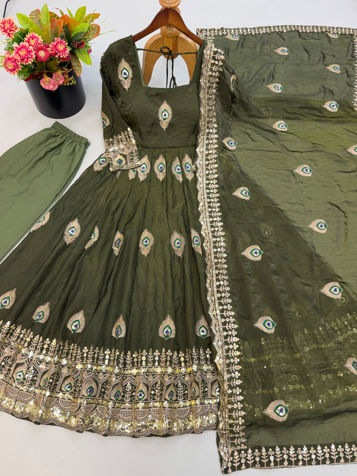 Mor Pankh Royale Gown Set