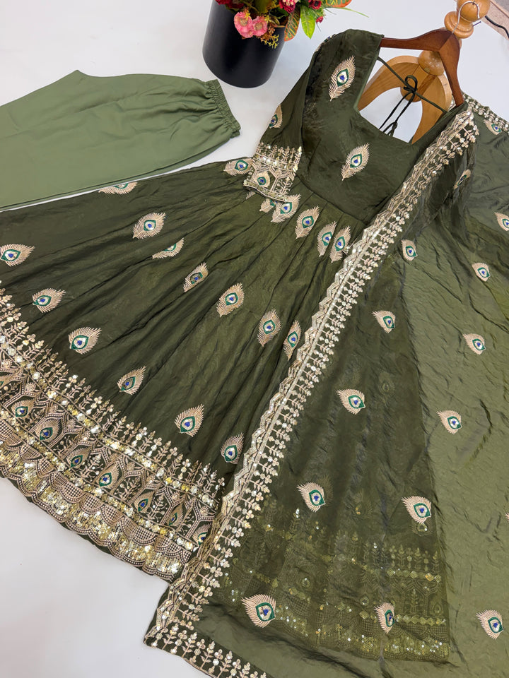 Mor Pankh Royale Gown Set