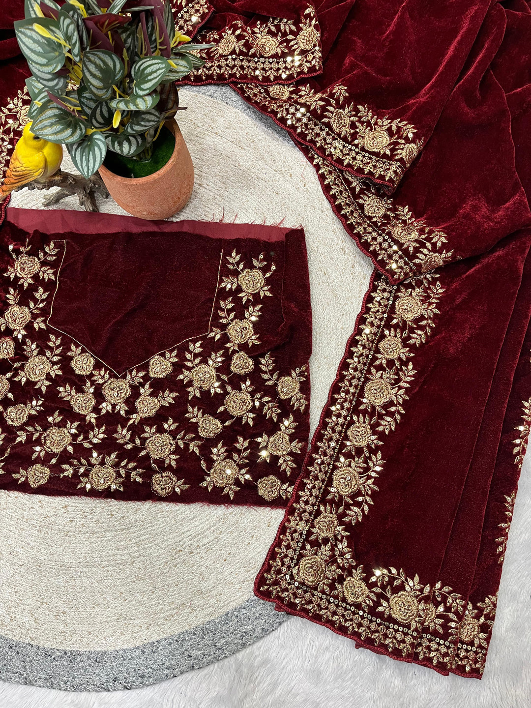 Silence of Luxury Viscose Velvet Sequin Embroidered Saree