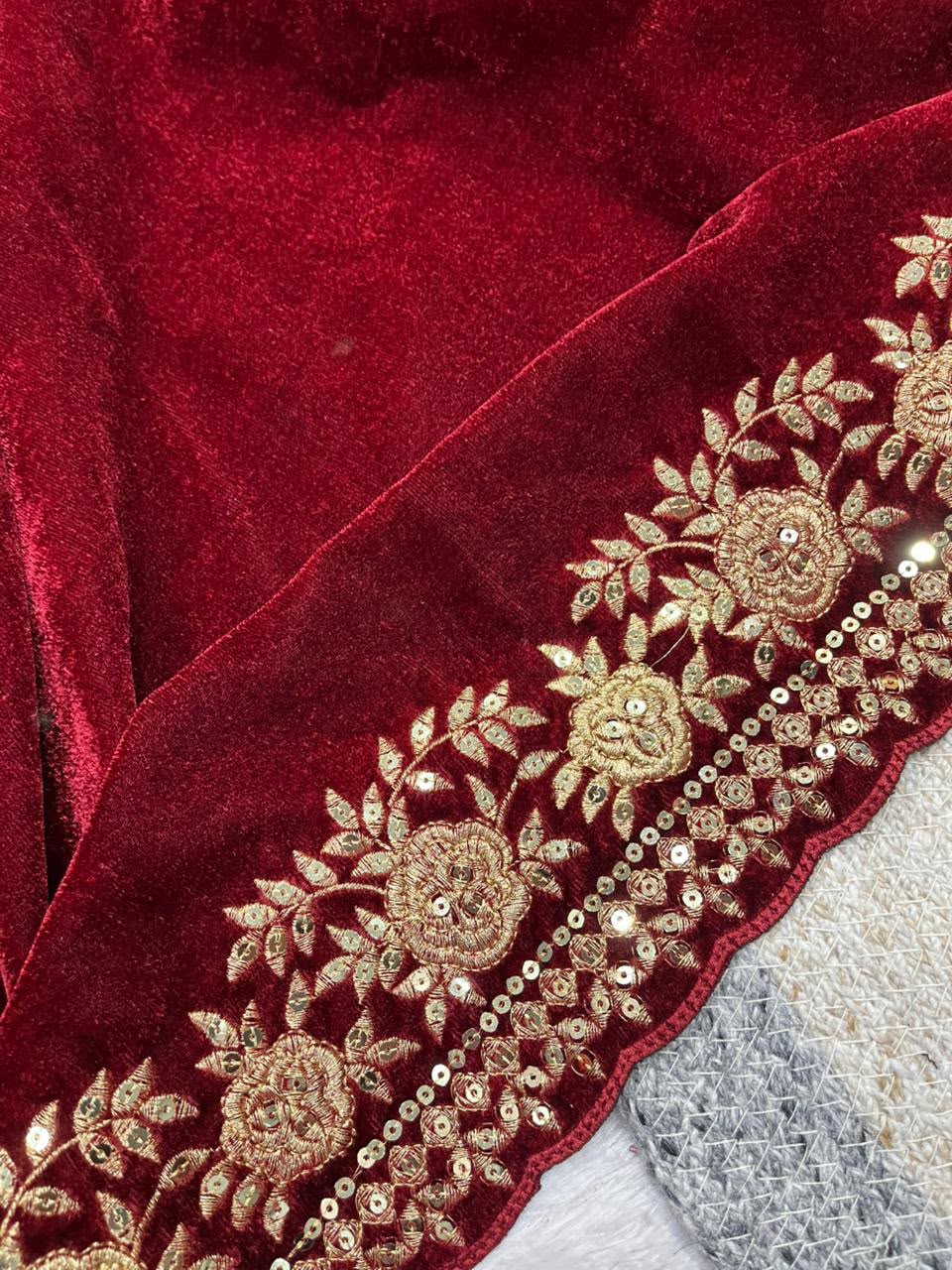Silence of Luxury Viscose Velvet Sequin Embroidered Saree