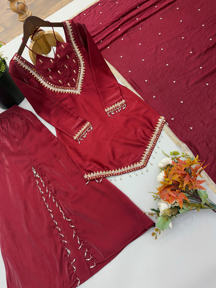 Suhagan’s Glow Mirror work Sarara set