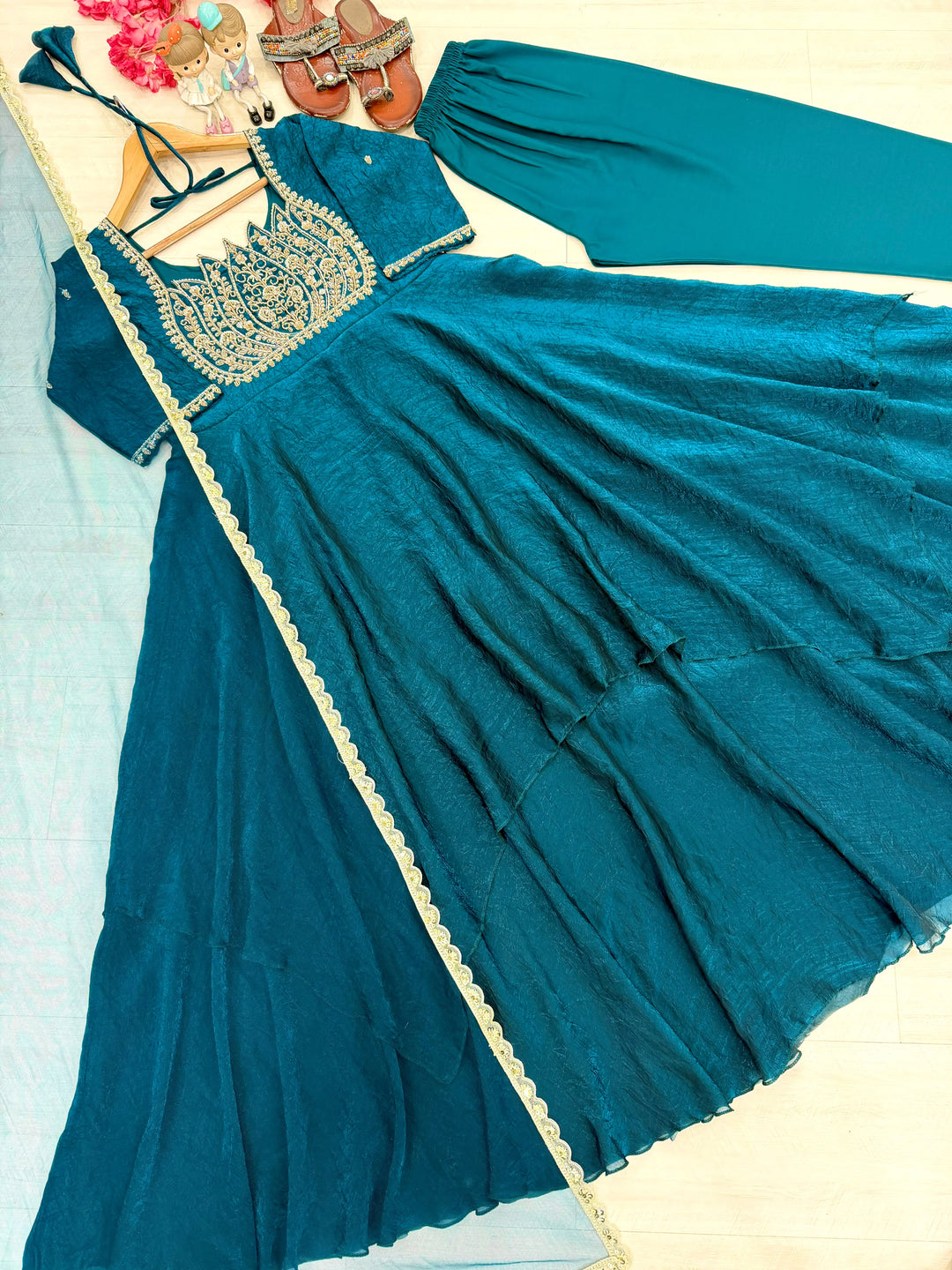 Aurevia Embroidery Gown Set