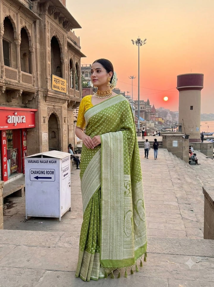 The Queen You Are Crepe Khaddi Silk Saree