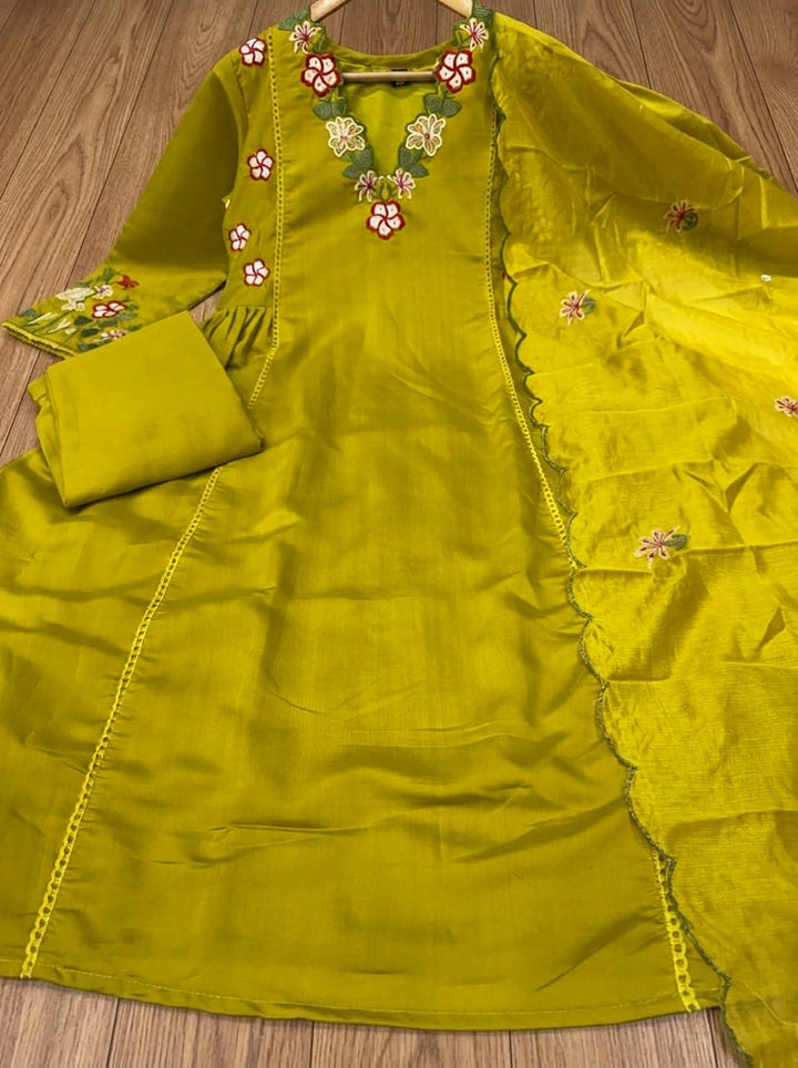Mystic Aura Chanderi Silk Kurti Set