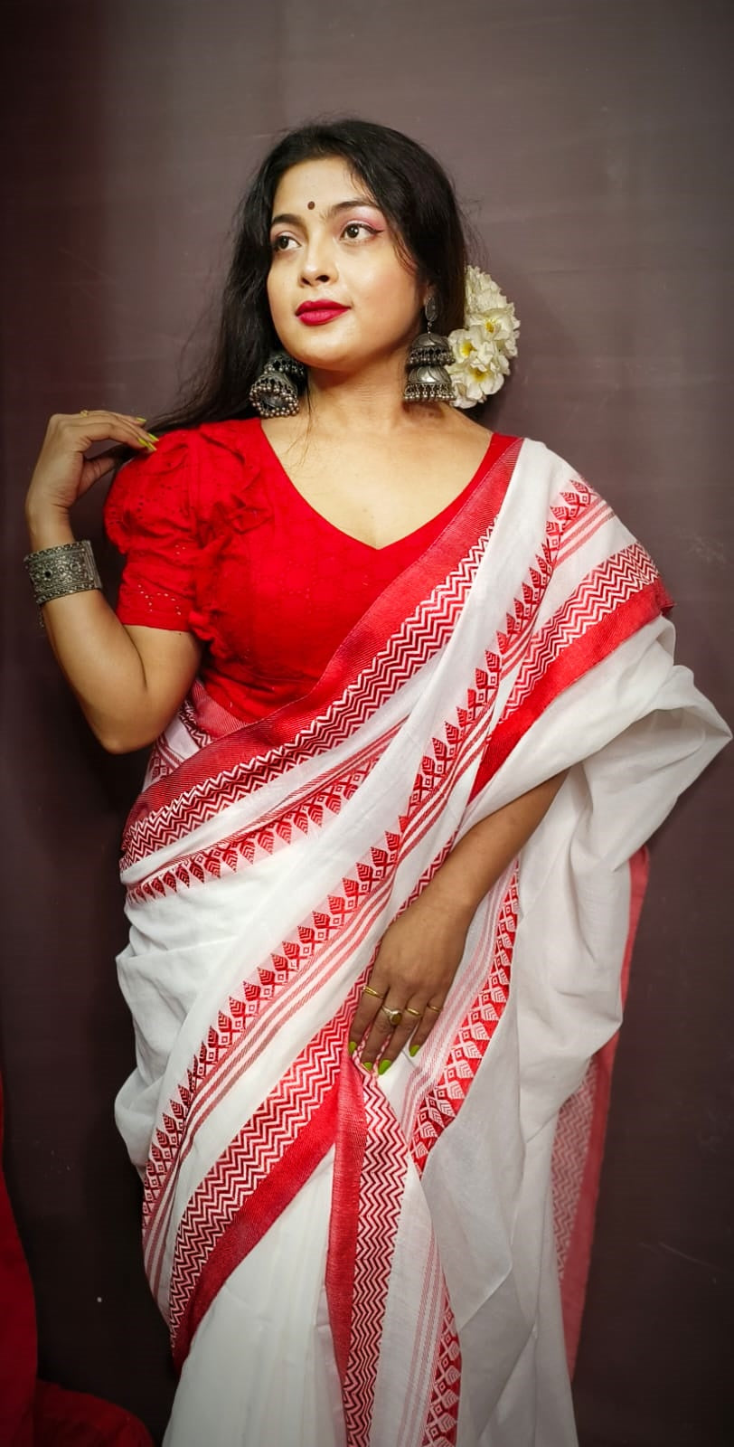 Graceful White Red Pure Cotton Saree