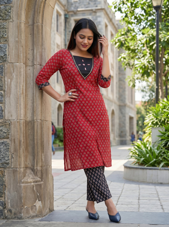 College-Going Vibe Kurti (Floral Motifs)