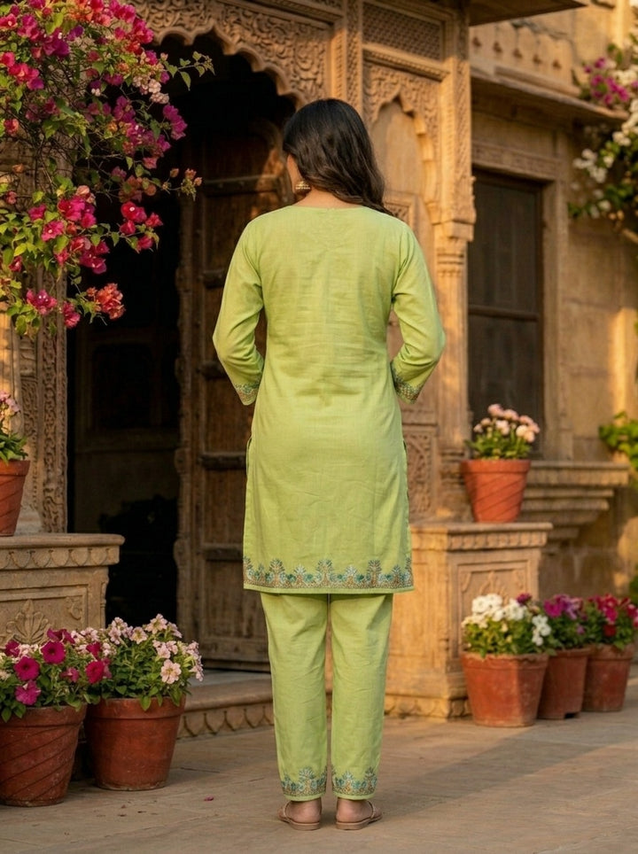 Heaven Like Kashmir - Special Kurti With Pant