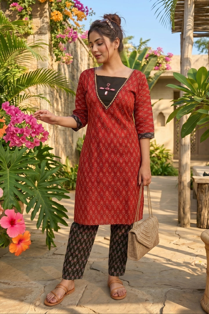 College-Going Vibe Kurti Set (Leaf Motifs)