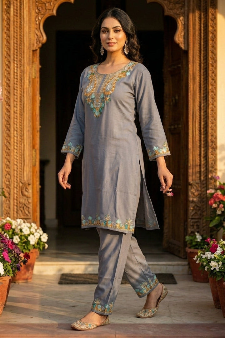 Heaven Like Kashmir - Special Kurti With Pant