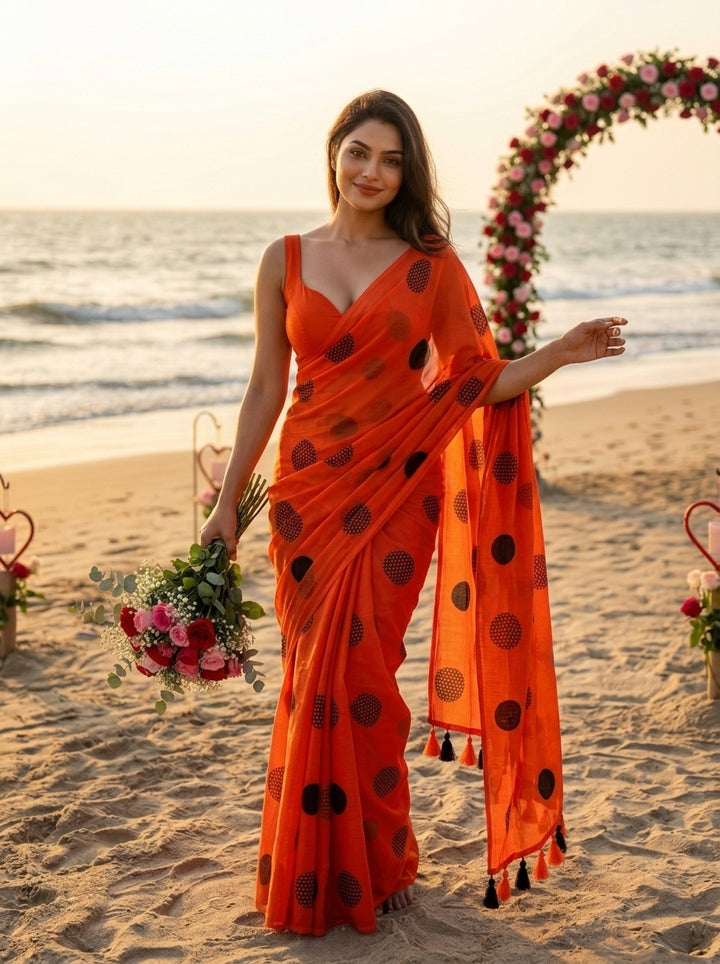 Meadow Dots Mul Cotton Saree