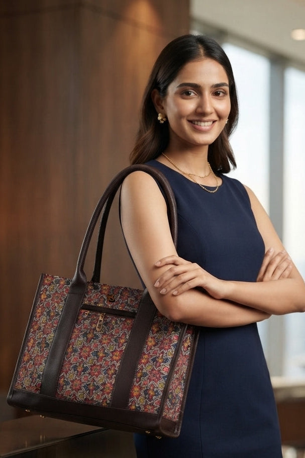 Brightest Star-Leather Hand Bag
