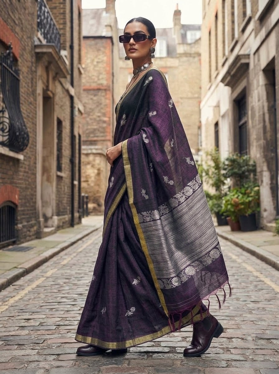 Old Meets New Vogue – Dupian Matka Semi Silk Saree (Dual-tone)