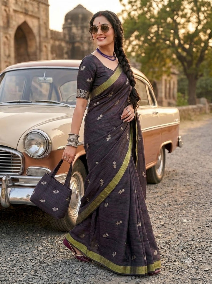 Old Meets New Vogue – Dupian Matka Semi Silk Saree (Dual-tone)