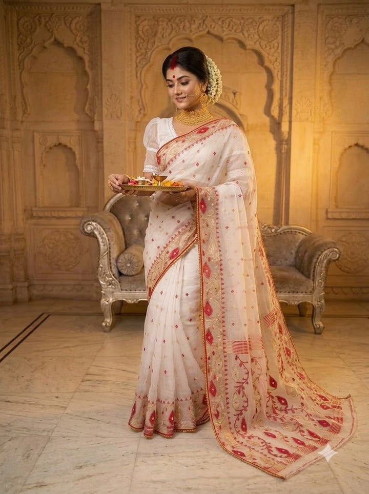 Ratneshwari Katdana Muslin Jamdani Saree
