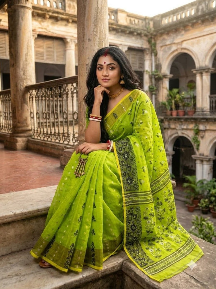 Shonarika Bengal Jamdani Saree With Stone Work