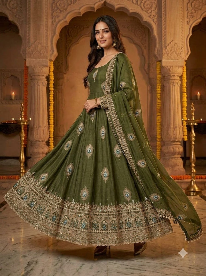Mor Pankh Royale Gown Set