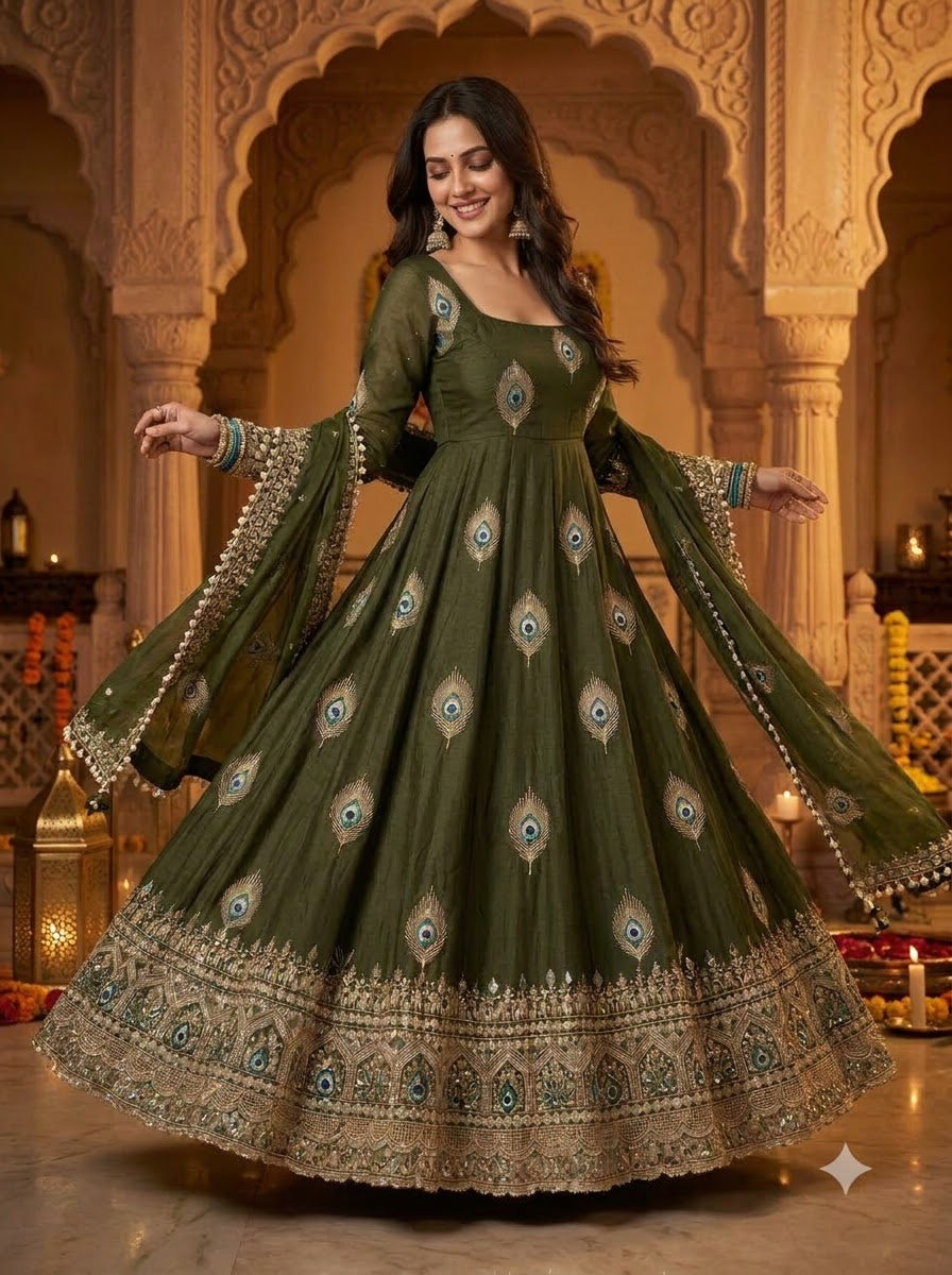 Mor Pankh Royale Gown Set