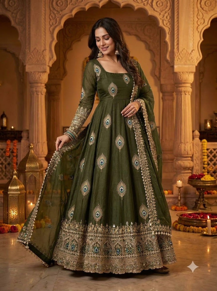 Mor Pankh Royale Gown Set