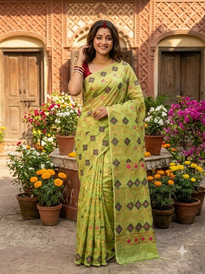 Bonediyana (বনেদিয়ানা)Bengal Jamdani Saree