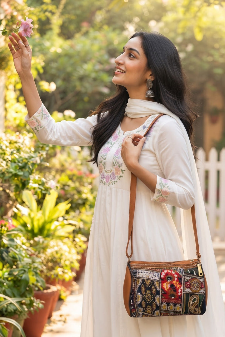 Classic Botanica -  Sling Bag