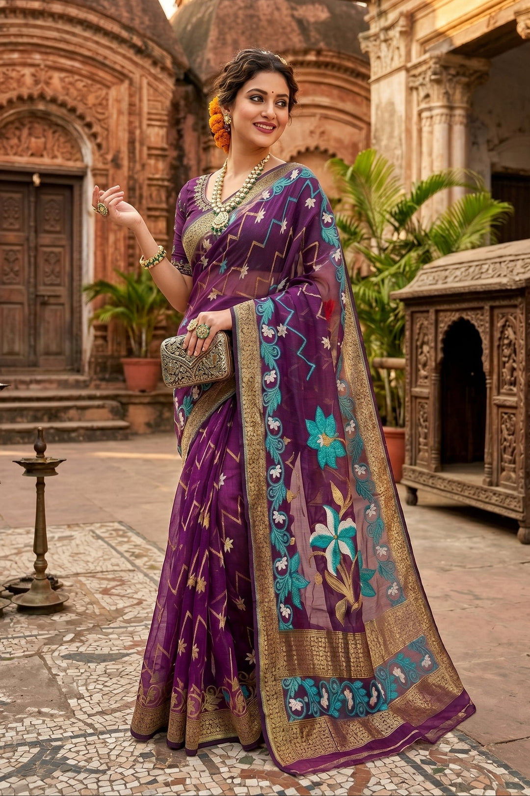 Nirjharini Dhakai Jamdani Saree
